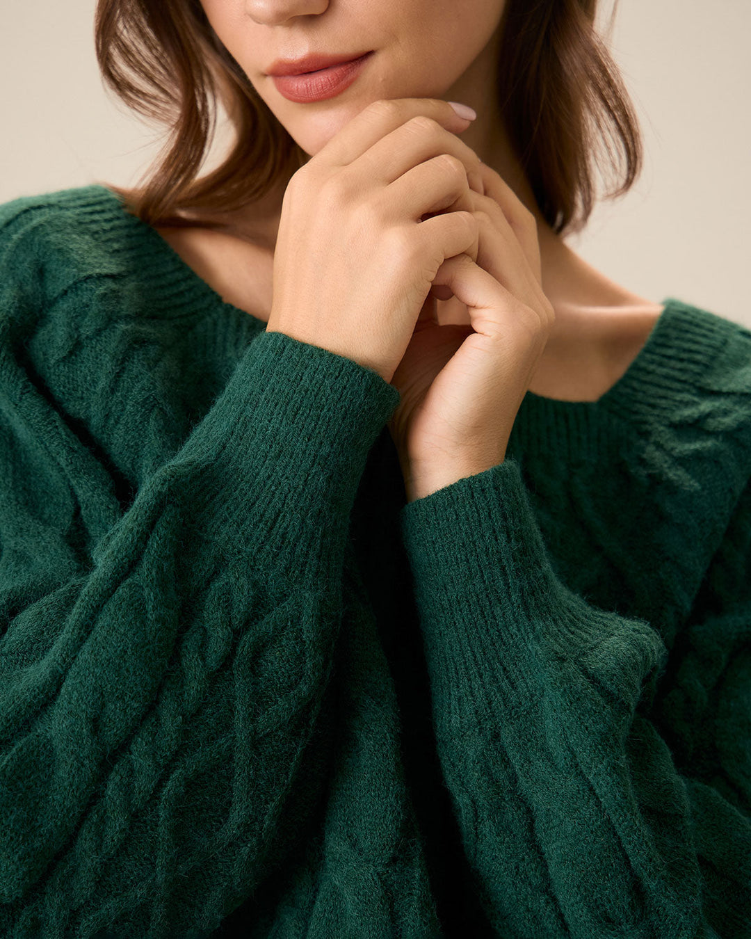 SALE | Green twisted knit round neck sweatshirt - Romantic elegance and comfort guaranteed