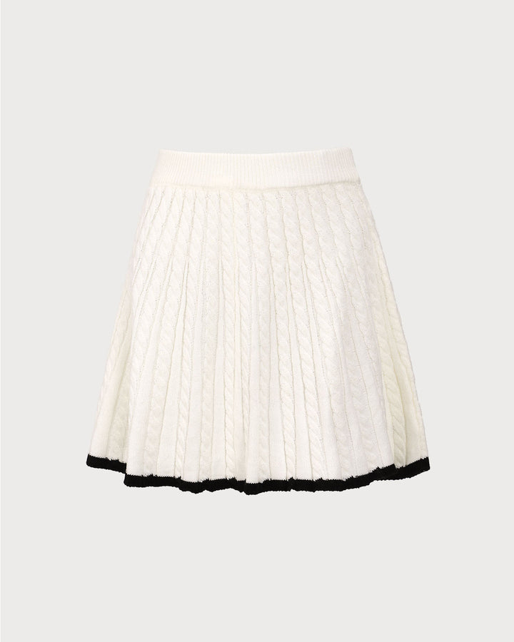 SALE | Contrasting White Knit Mini Skirt for an Elegant Style