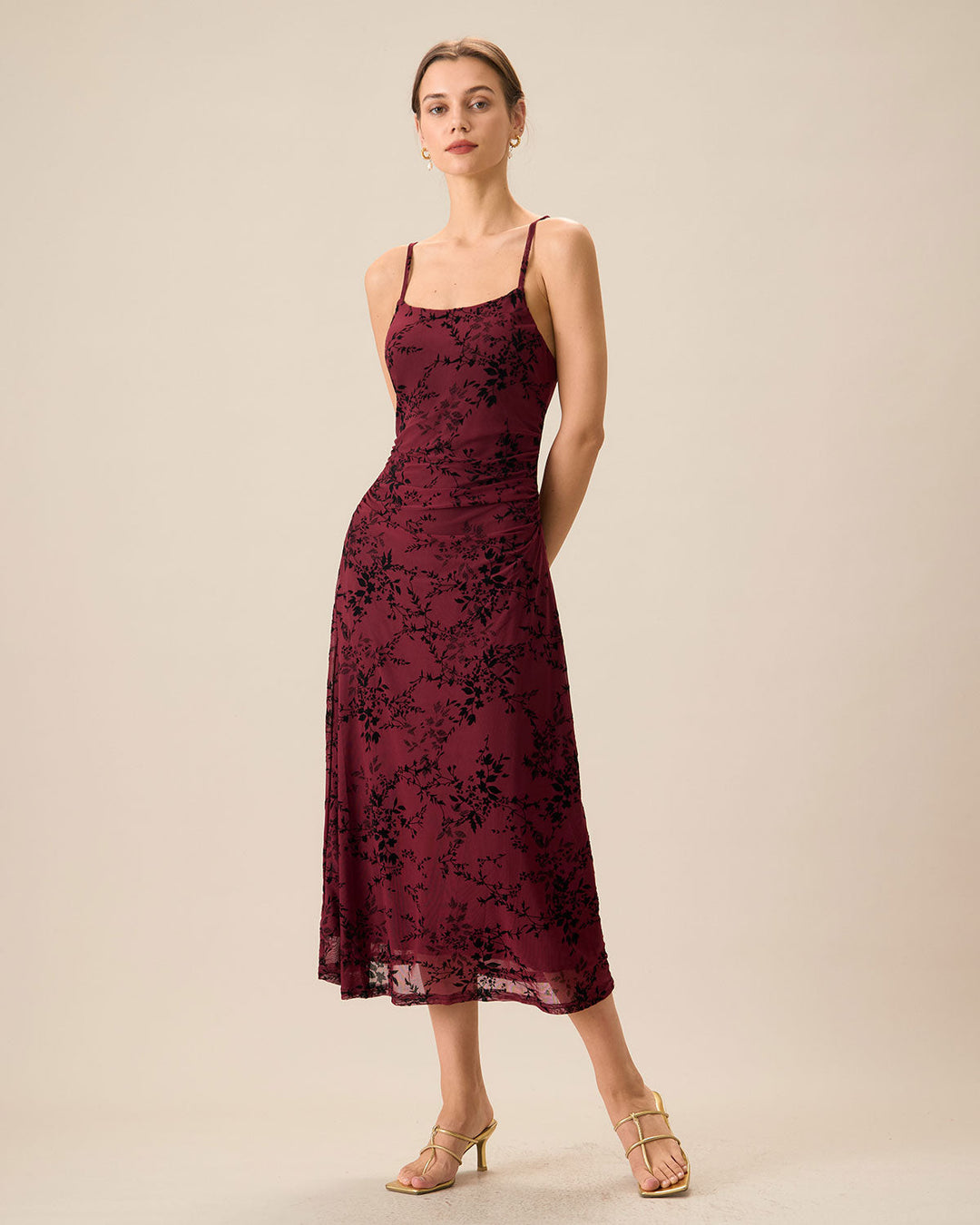 SALE | Elegant red floral pattern bodycon midi dress for a stylish appearance