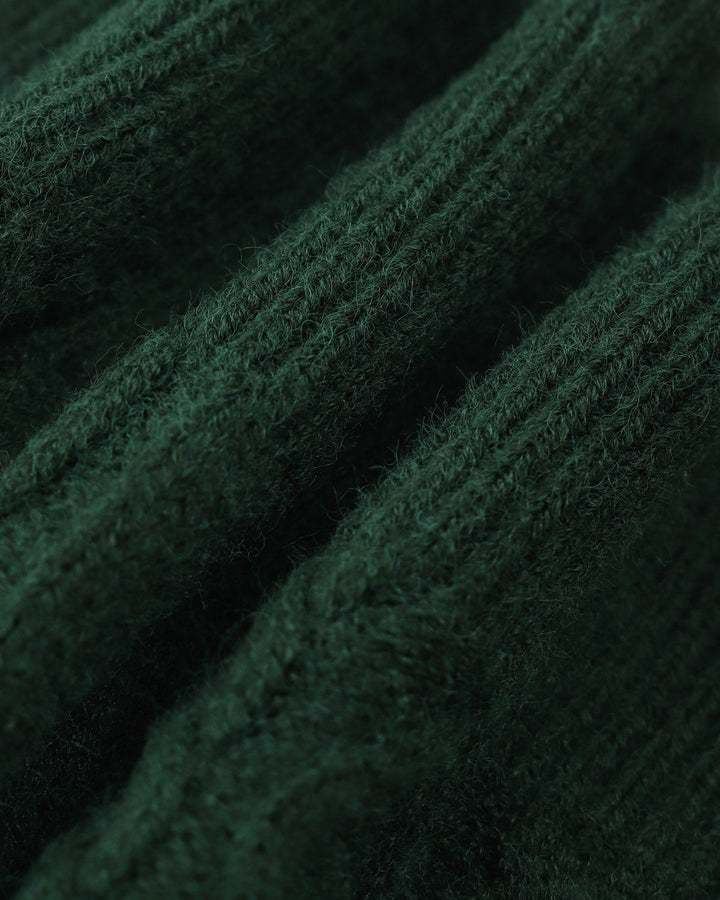SALE | Green twisted knit round neck sweatshirt - Romantic elegance and comfort guaranteed