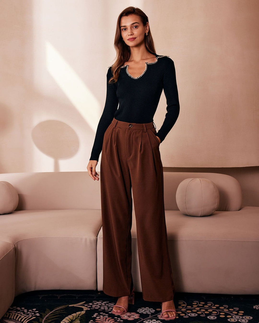 SALE | Elegant Black Lapel Seam Colorblock Knit Top for a Stylish Look