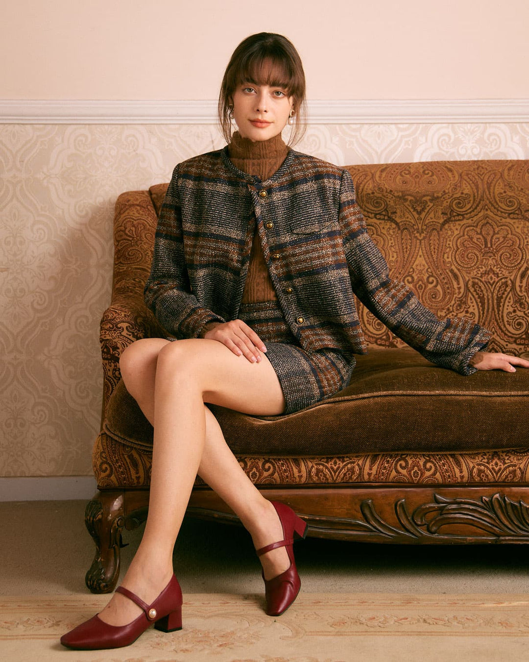 SALE | Striped mini skirt in natural brown tone fitted