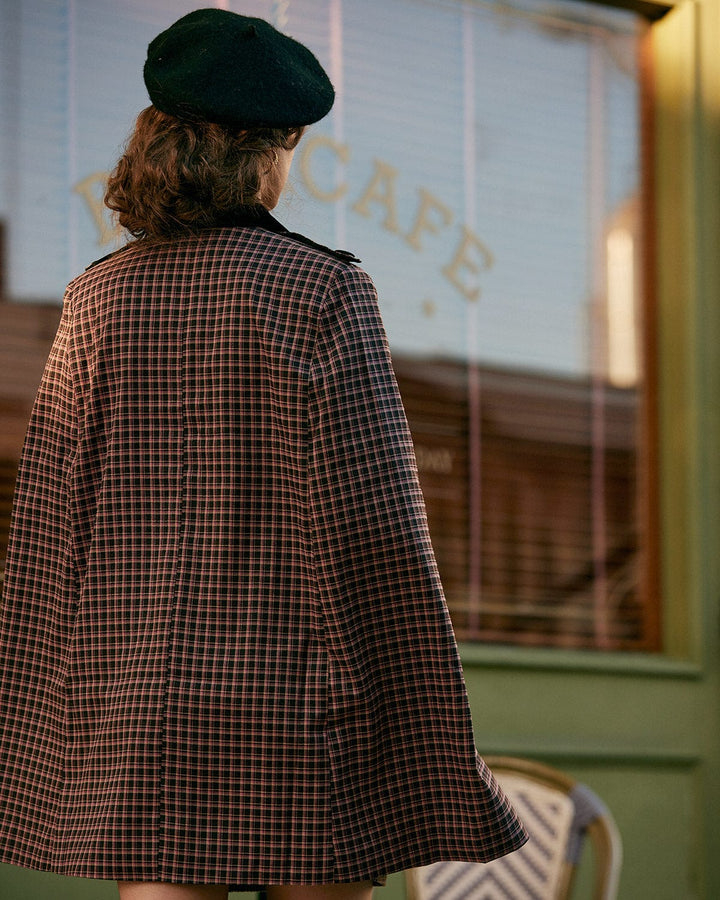 SALE | Double-breasted cape coat with a classic plaid pattern