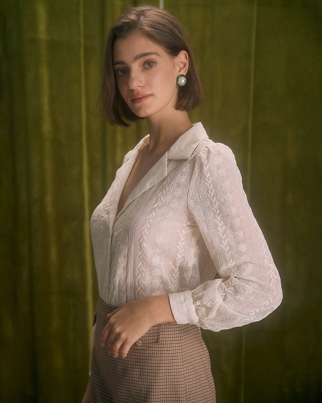 SALE | Blouse with Floral Embroidery and Date Leaf Collar