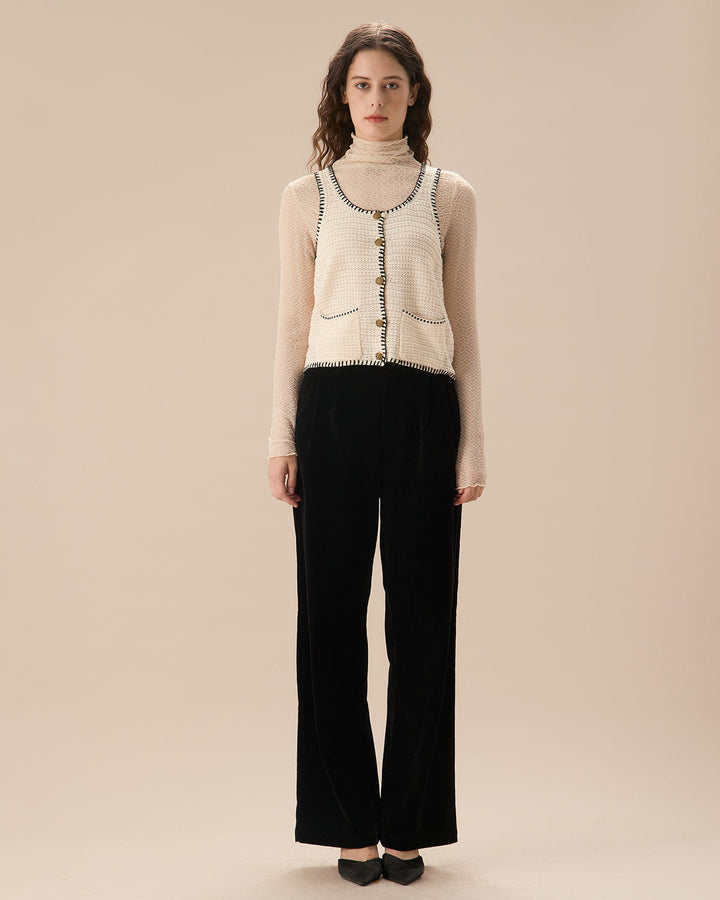 SALE | High-waisted black pants with pleats and wide leg for an elegant and comfortable look