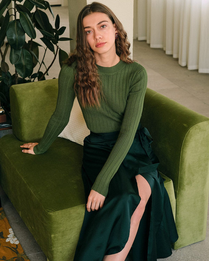 SALE | Ribbed knitted turtleneck sweater for a cozy and stylish look