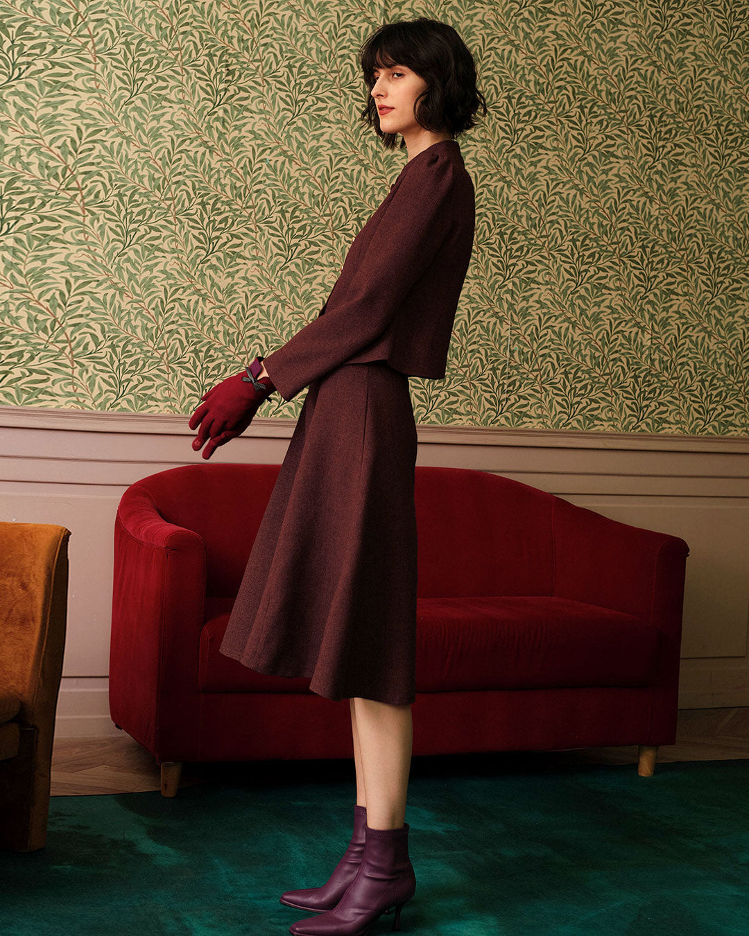 SALE | High-Waisted Tweed Jeans in Burgundy for an Elegant Style