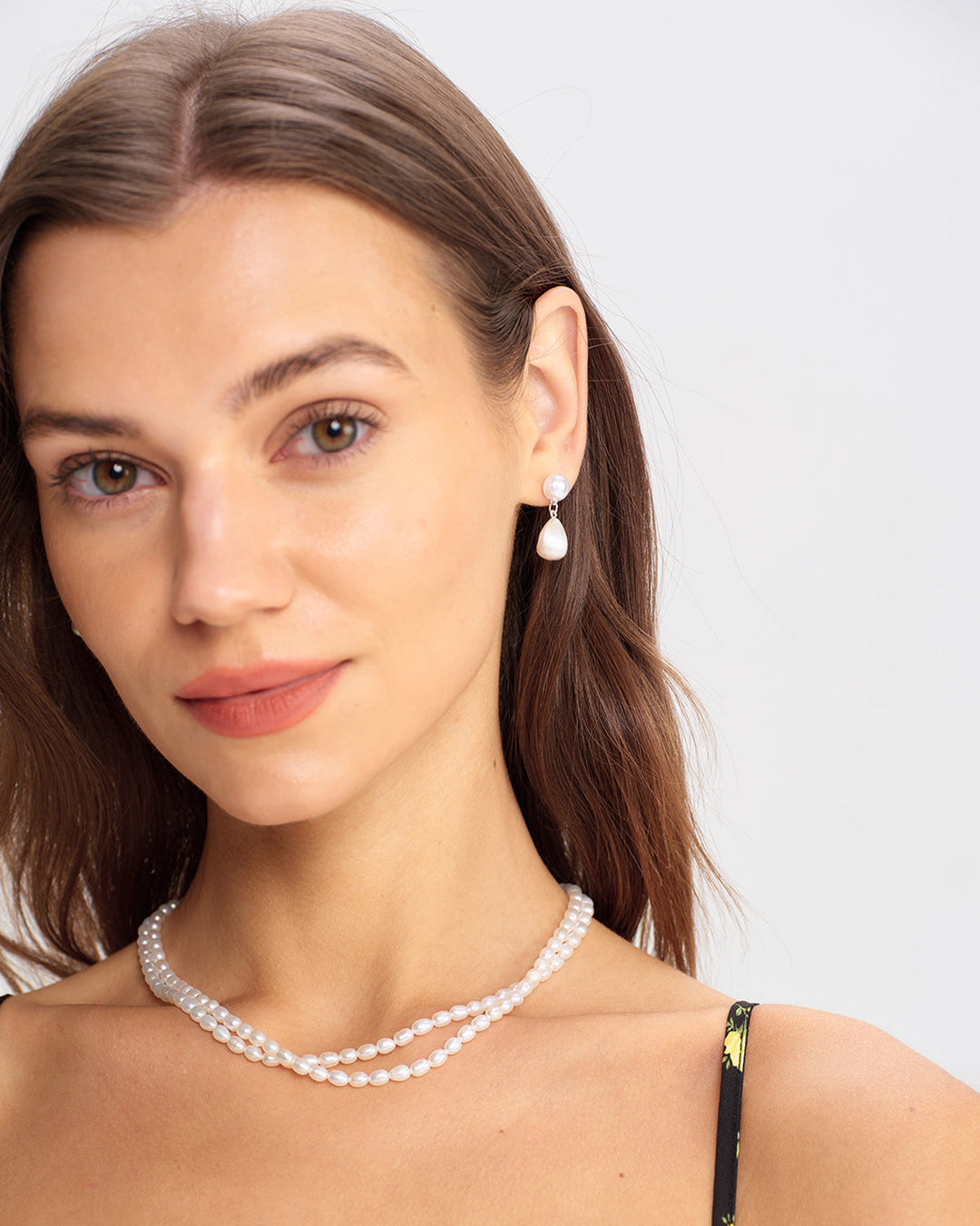 SALE | Silver Pearl Metal Earrings