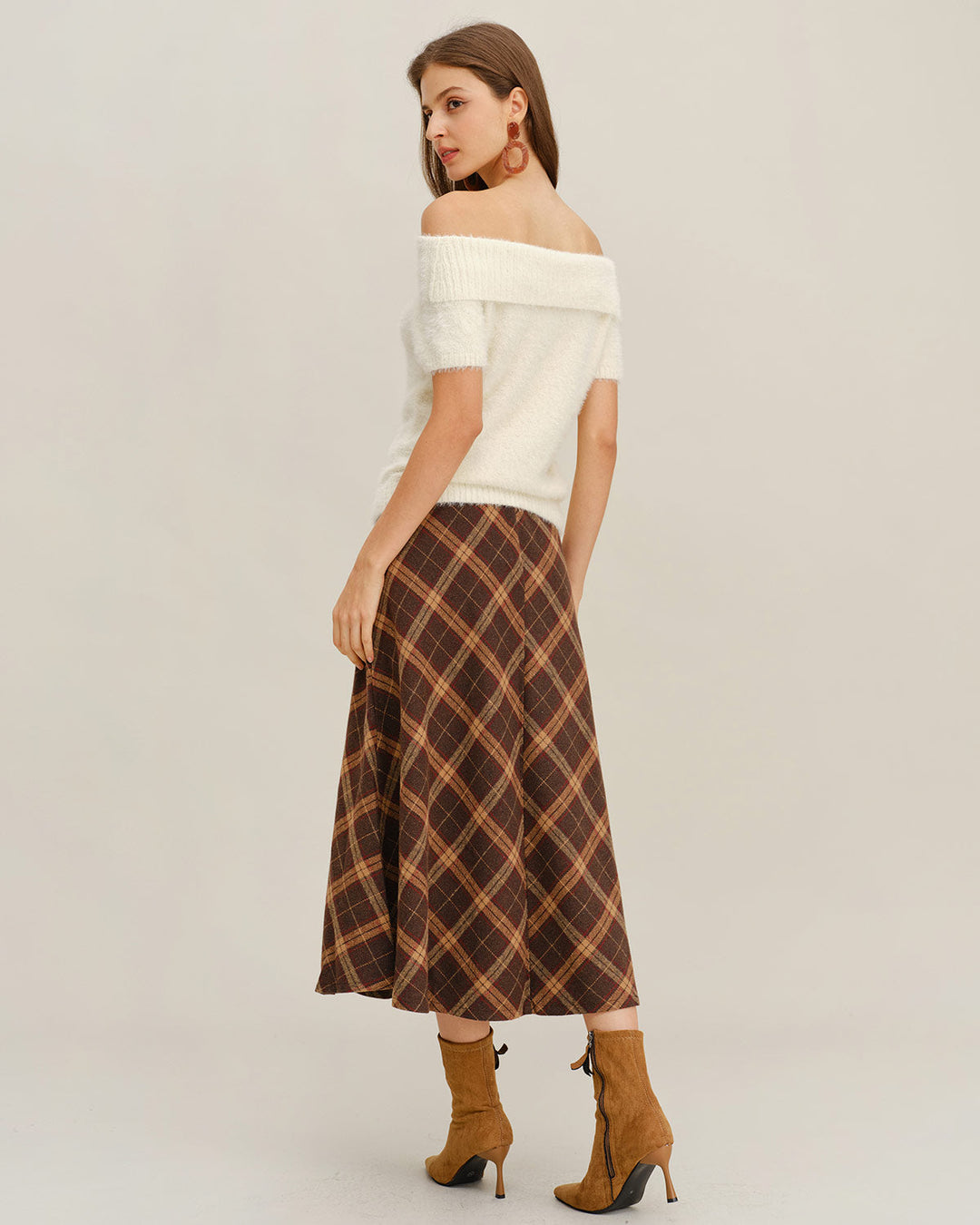 SALE | Beige Off The Shoulder Knit Tee