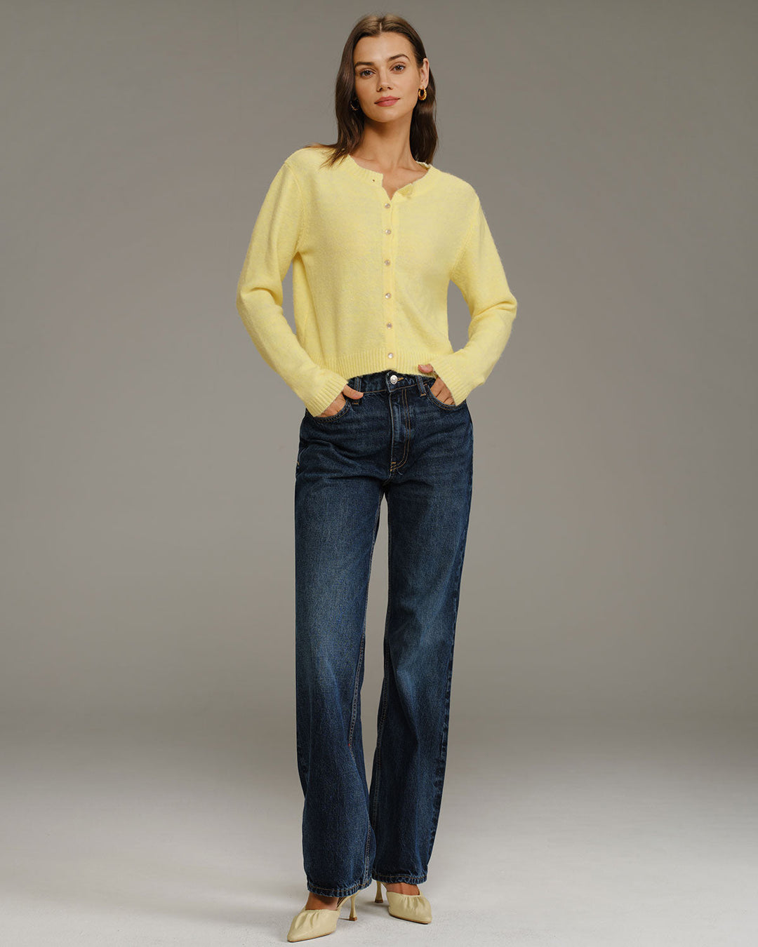 SALE | Yellow round neck knit vest for a cozy and trendy look