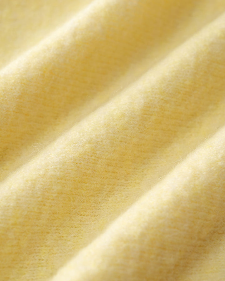 SALE | Yellow round neck knit vest for a cozy and trendy look