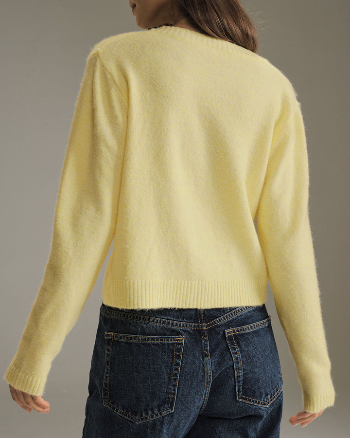 SALE | Yellow round neck knit vest for a cozy and trendy look