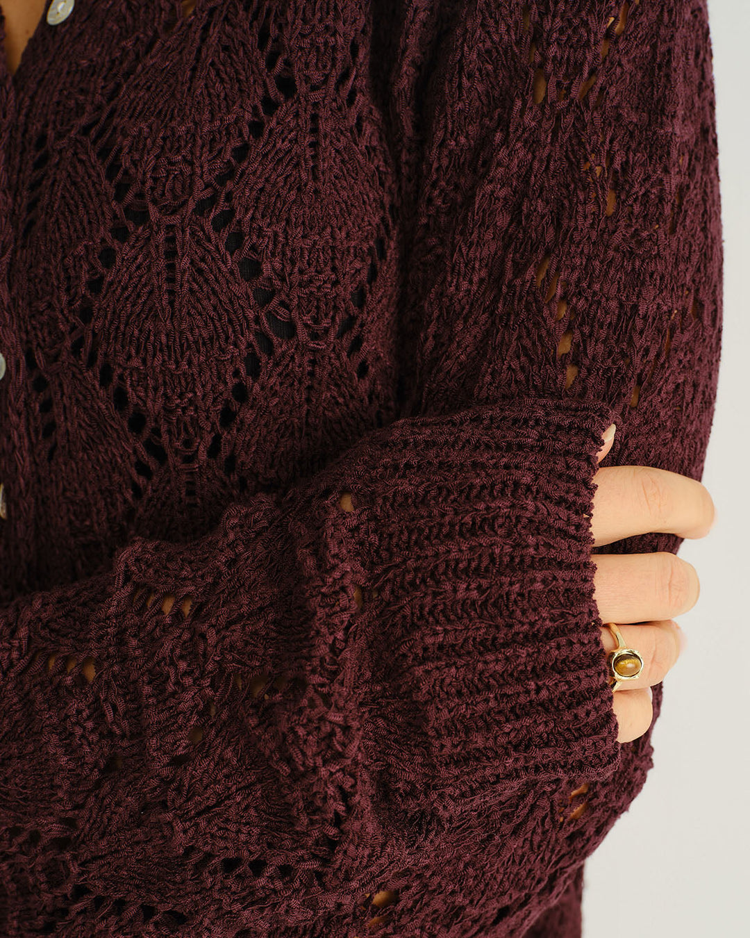 SALE | Wine Red Knitted Cardigan with Single-Breasted Buttons for a Stylish and Casual Look