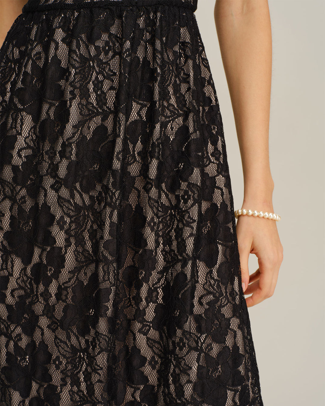 SALE | Black Sweetheart Neck A-Line Slip Midi Dress