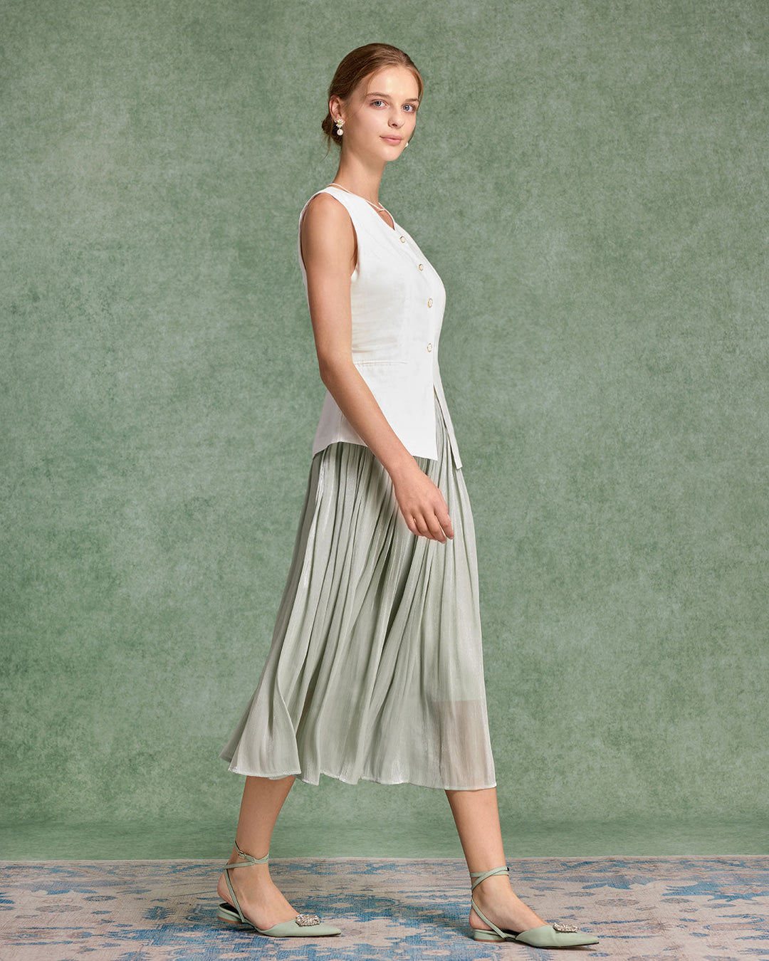 SALE | Green Flowy Pleated Midi Skirt